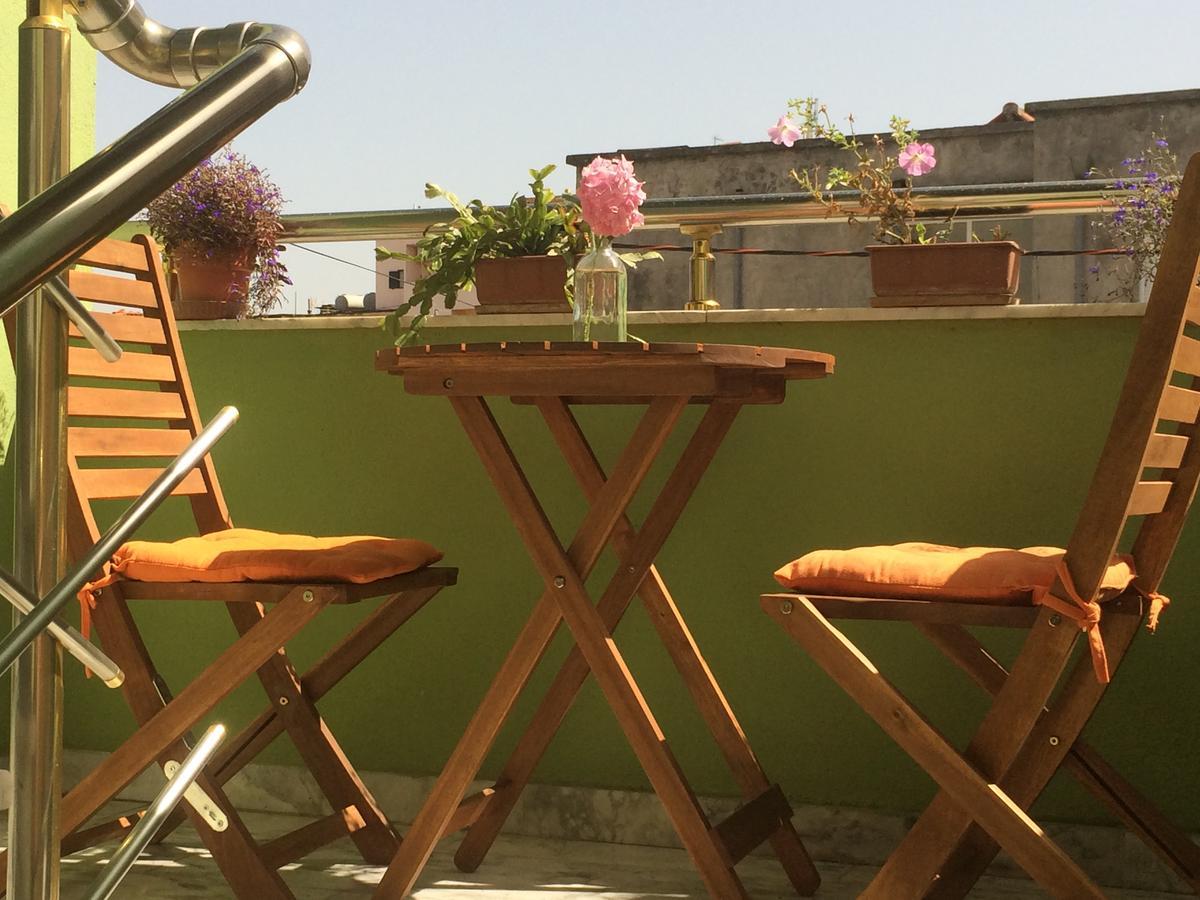 Friends House Bed & Breakfast Tirana Exterior foto